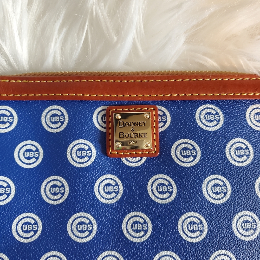 Dooney & Bourke World Series Cubs Wristlet - Picture 2 of 7